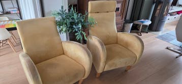 2 fauteuils,  gratis op te halen.
