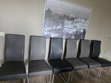 6 eetkamerstoelen gratis af te halen z.s.m.