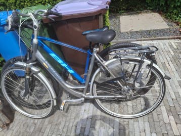 Gratis op te halen , 2 opknapfietsen fietsen