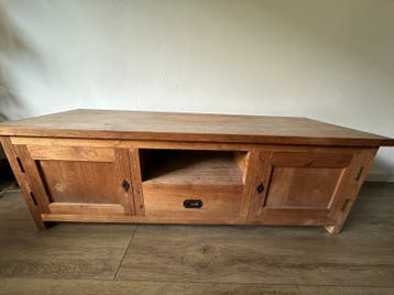Robuust houten tv meubel