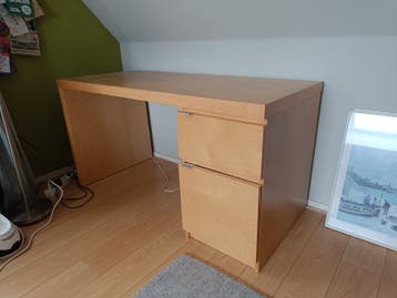 IKEA Malm Bureau - Gratis af halen!