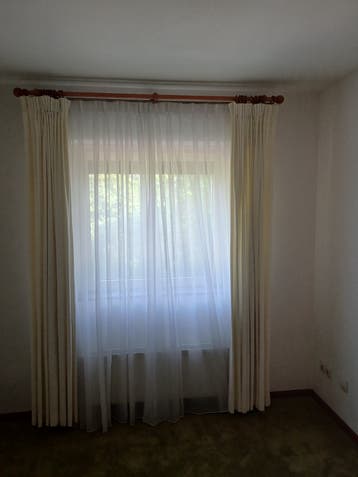 2 dubbele sets vitrage en velour gordijnen, wit met werkje