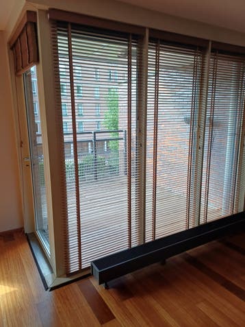 Houten luxaflex 4 stuks gratis