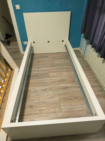 Bed 90 x 200