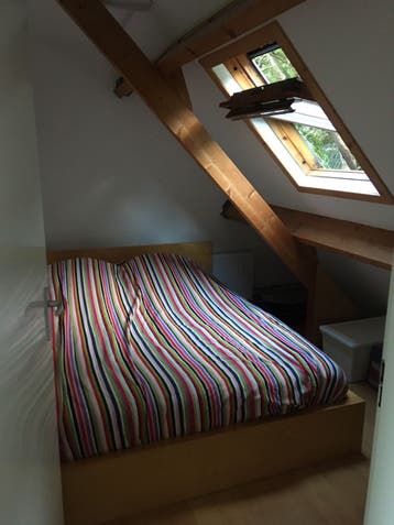 Gratis IKEA Malm tweepersoonsbed met lattenbodem en matras