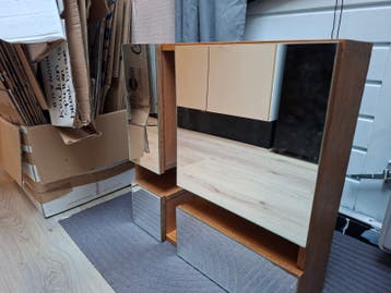 Badkamer spiegel kast gratis op te halen