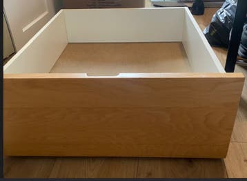 3 bedlades (gratis) evt met bedframe en lattenbodem van 140x