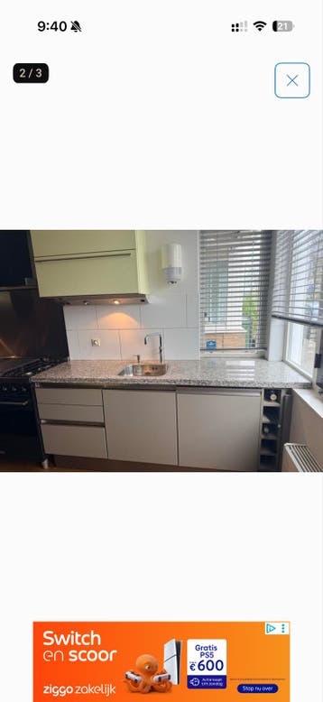 Moderne keuken met granieten blad zonder apparatuur