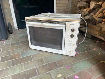 Gratis afhalen: bosch inbouwoven (1995)