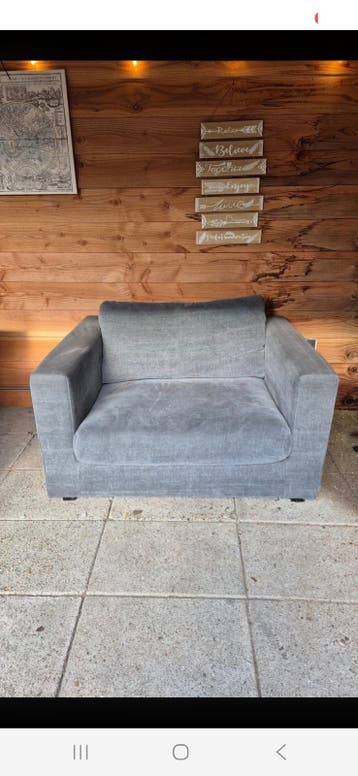 Comfortabele grijze fauteuil -