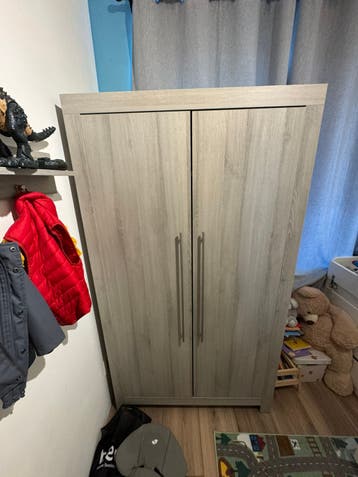 Kledingkast GRATIS 180 x 105