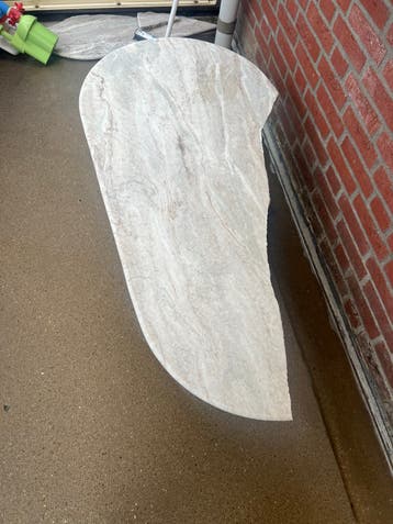 Marmeren tafel, gratis ophalen (nieuwprijs 1200 euro)