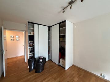 Kledingkast (gratis)
