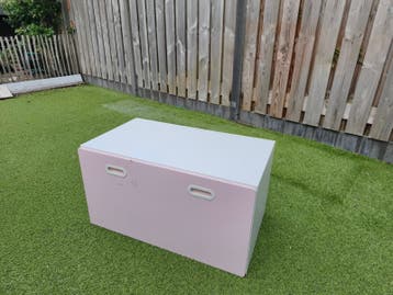 Ikea opberg meubel met bak roze
