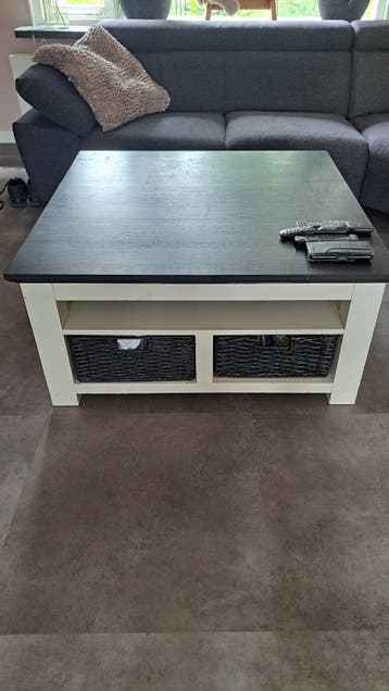 Salontafel zwart met wit onderstel