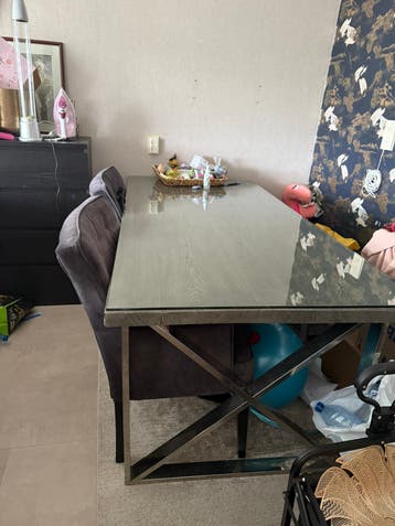 Gratis Salontafel en eettafel Richmond/ erik kuster