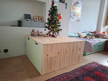 Speeltafel commode met IKEA lades