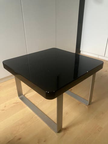 Gratis afhalen: tafeltje
