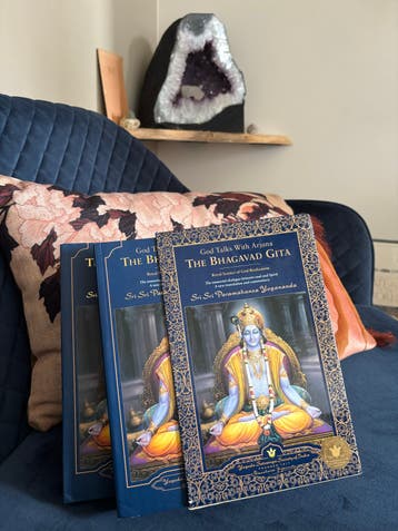 Gratis, let op! God Talks With Arjuna: The Bhagavad Gita