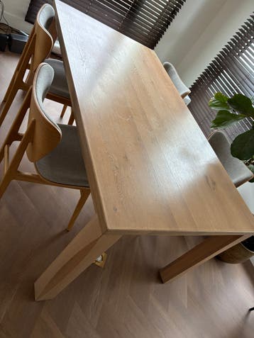 Eikenhouten eettafel licht grenen kleur - afschroefbare pote