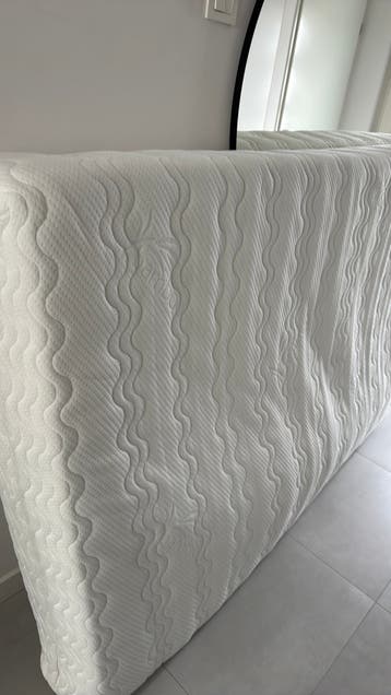 Gratis af te halen 120x200