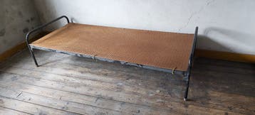 Bed frame, metaal, 80 x 190 cm
