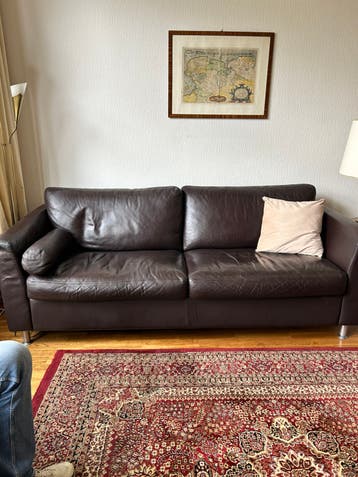 Bruine leren bank, 2.5-zits, losse kussens