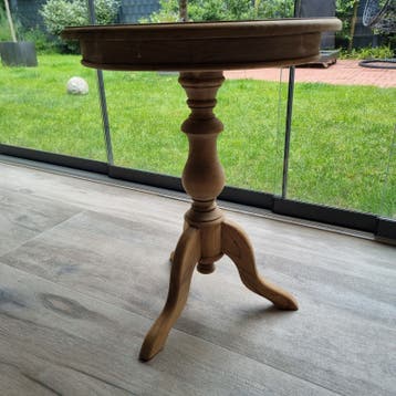 Mooie houten bijzet tafel