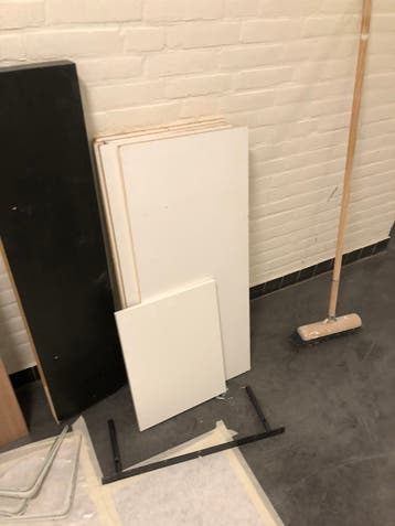 Witte schappen 4x gratis