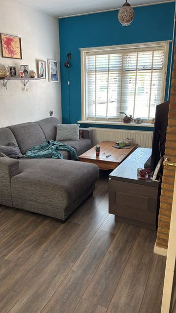 2 zitsbank met chaiselong gedeelte GRATIS