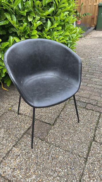 4 gratis eetkamer stoelen