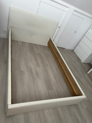 Gratis af te halen bed 120x200
