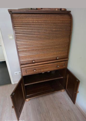 Kast, secretariaat nette staat