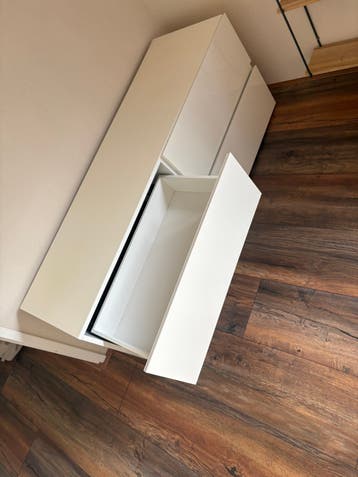 Gratis witte ladekast met softclose, 42x135x53,5 cm