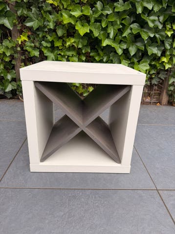 Gratis afhalen: wit meubel 41x39 cm
