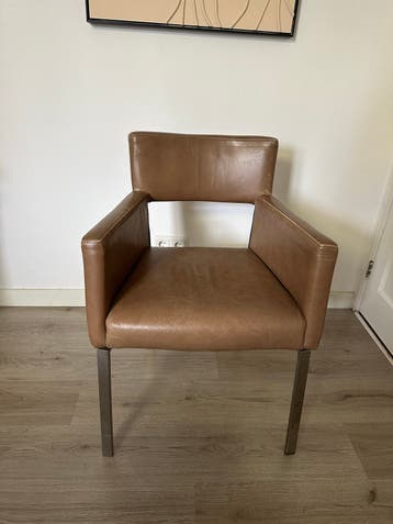 3 bruine leren stoelen - gratis