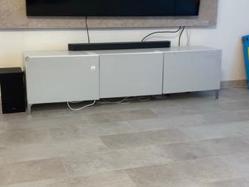!!GRATIS OP TE HALEN !!TV-meubel met gebruikssporen
