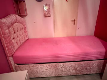Roze bed 90*200