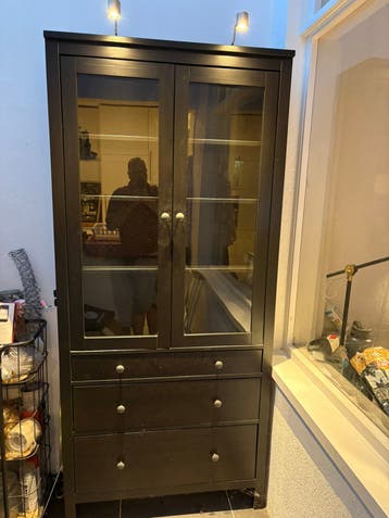 IKEA HEMNES vitrinekast met 3 lades – zwart