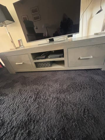 Tv meubel 180x44x44 Gratis ophalen