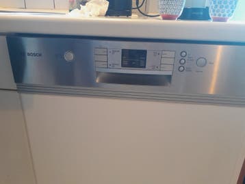 Te koop: Bosch inbouw vaatwasmachine.
