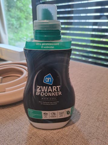 AH Zwart & Donker Wasmiddel - only used for 2 or 3 washes