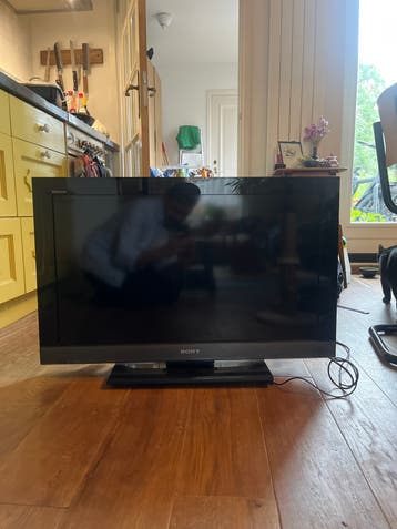 Sony Bravia KDL-32EX402 LCD TV - 32 inch Full HD