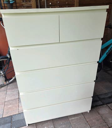Ladekast met lichte gebruikssporen