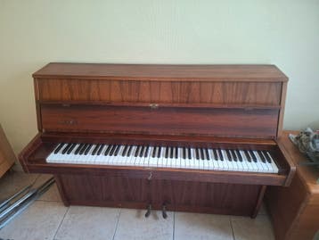 Nylund & Son Piano - Bruin, Gebruikt