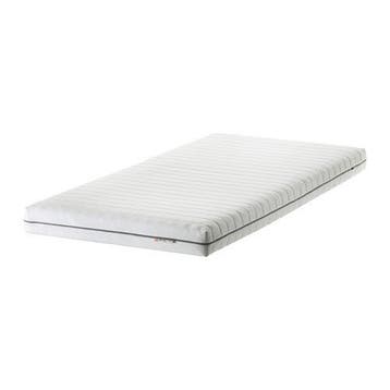 Gratis Malfors matras 90x200 en eenpersoonsbed met lades