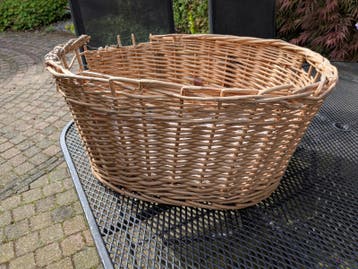 Gratis fietsmand voor klein hondje met zacht matje