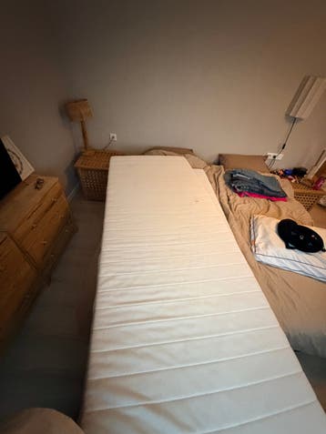 2 matrassen gratis  af te halen