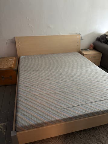 2x lattenbodem 80x200 en basismatras 160x200