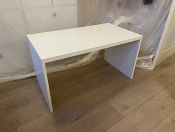 Ikea Kinderbureau/ Zitbankje gratis weg te geven